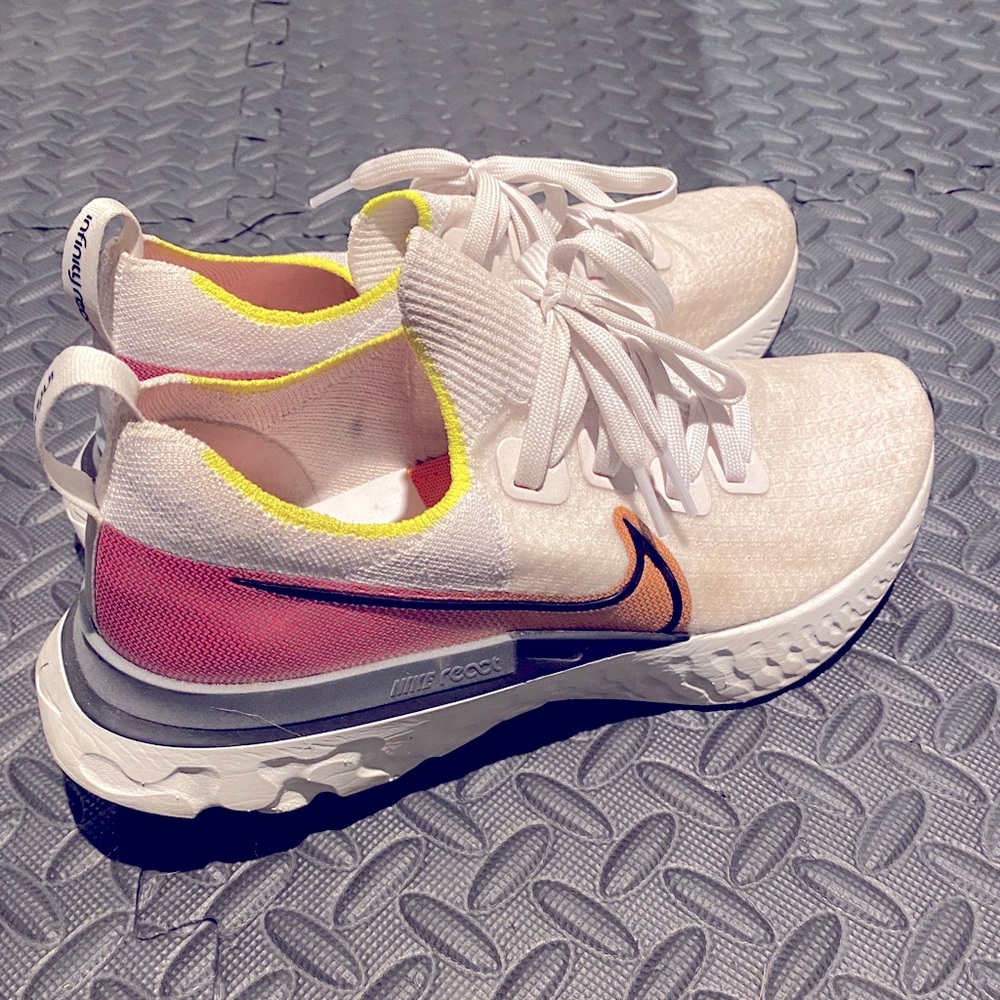 Nike Infinity React Mens Running Shoes